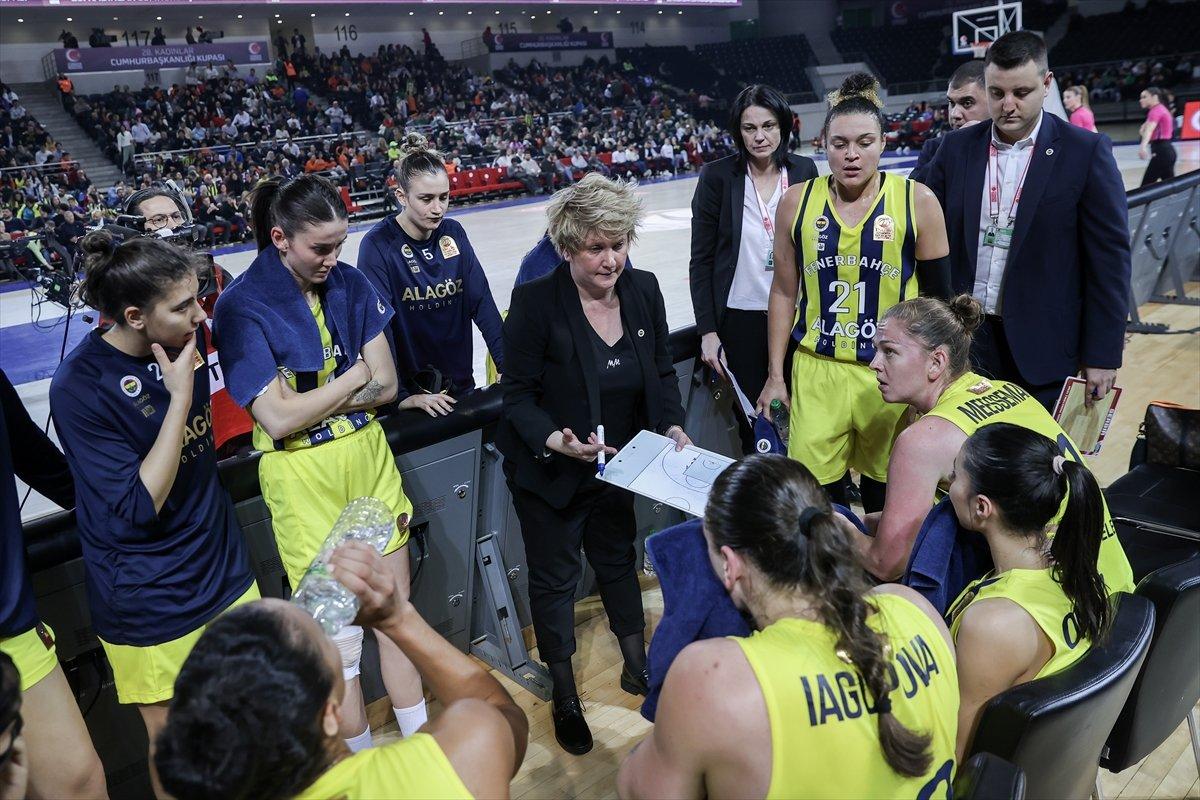 Cumhurbaşkanlığı Kupası'nın sahibi ÇBK Mersin Yenişehir Belediyesi