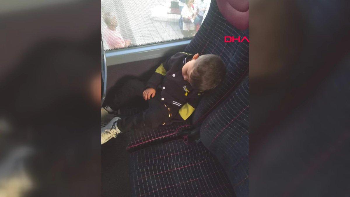 Havalimanı otobüsünde 2022'de 12 bin eşya unutuldu 