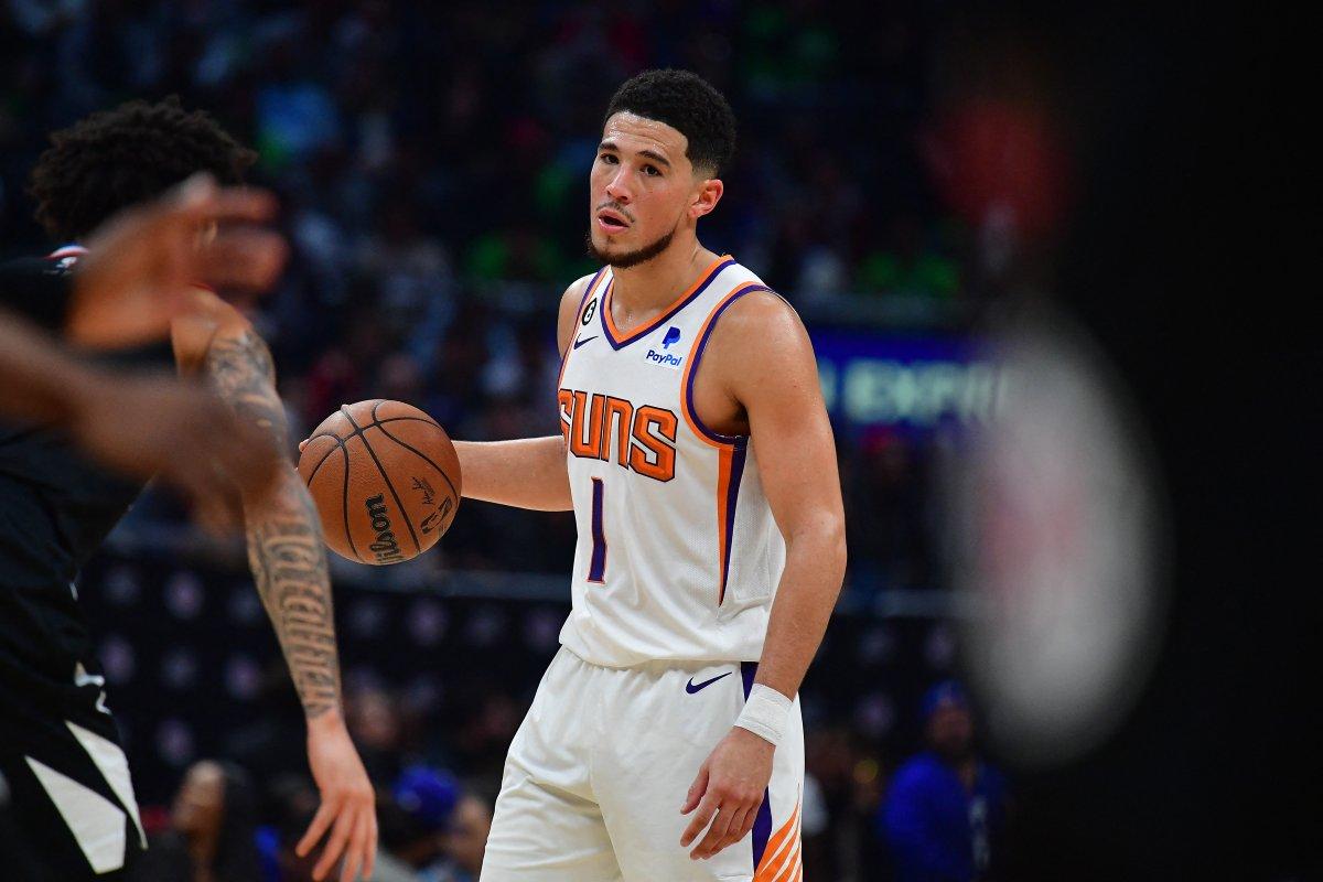 Devin Booker, sahalardan 1 ay uzak kalacak