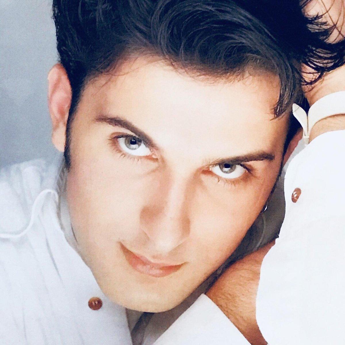 Tarkan’dan 30’uncu yıl kutlaması 