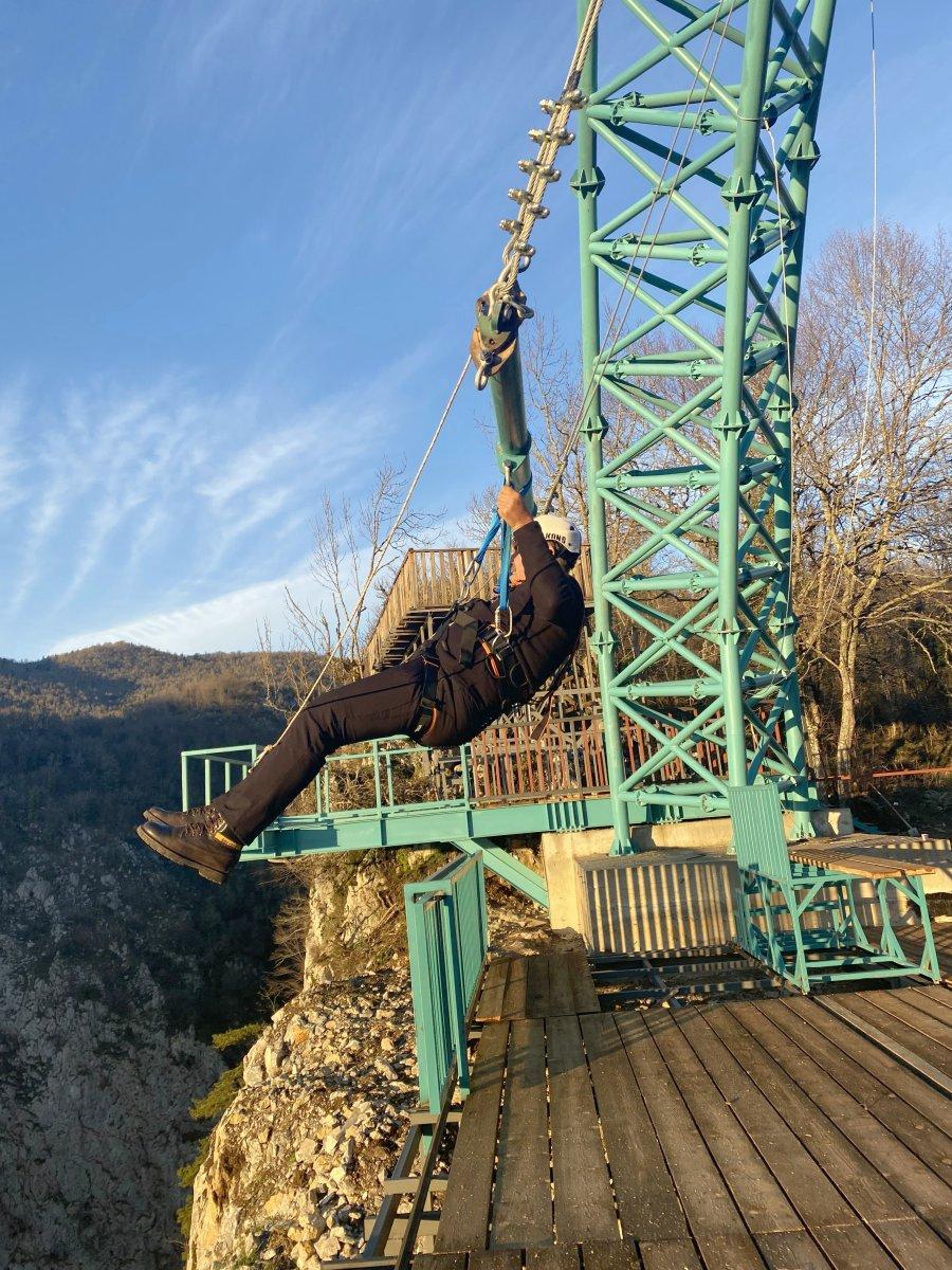 Kastamonu’da Türkiye’nin ilk uçurum salıncağı kuruldu