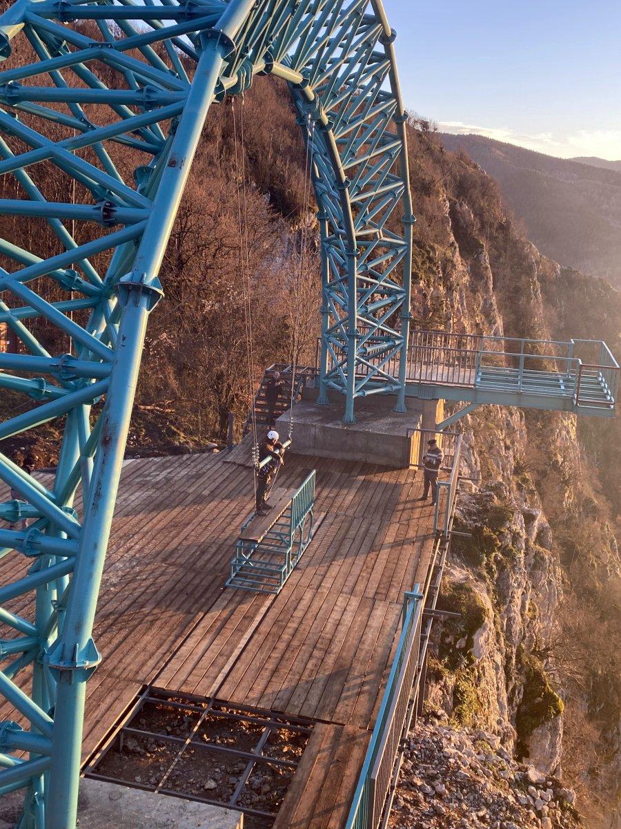 Kastamonu’da Türkiye’nin ilk uçurum salıncağı kuruldu