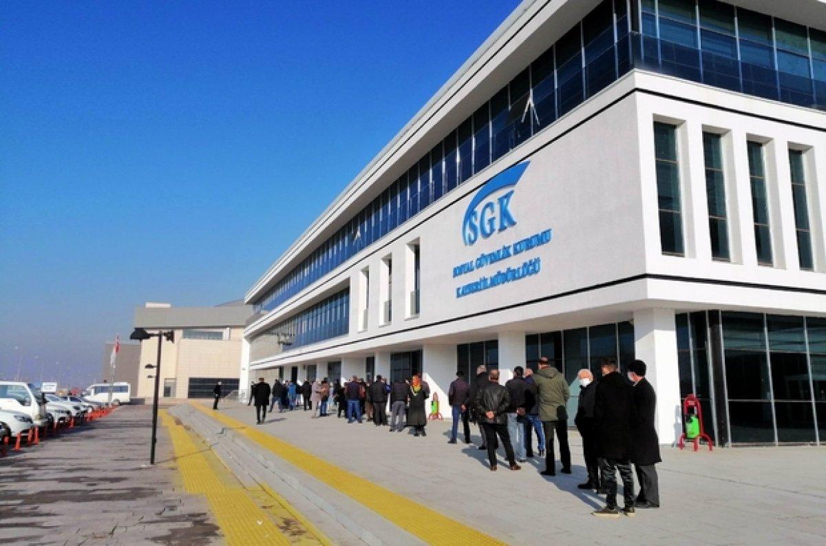 EYT mesaisi: SGK 31 Aralık Cumartesi açık mı, kaça kadar?