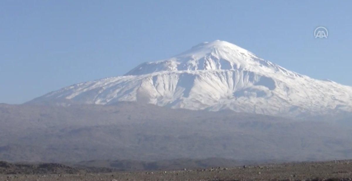 Almanya'dan gelen dağcı 1 haftada Ağrı Dağı'na tırmanabildi