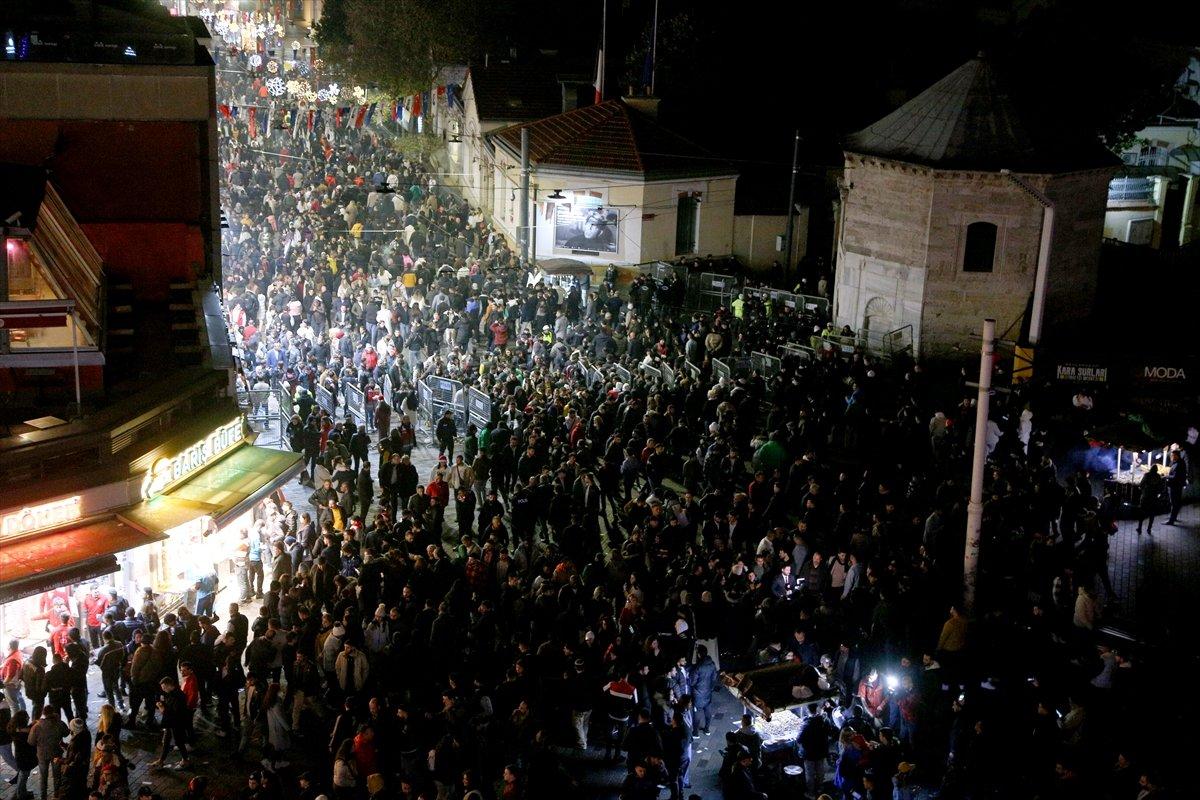 Taksim'de yılbaşı yoğunluğu 