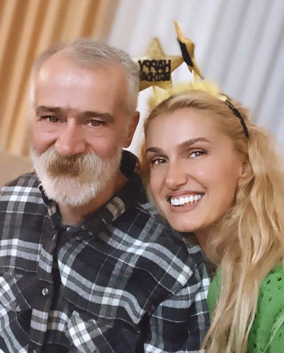 Tuğba Özay'ın acı günü 